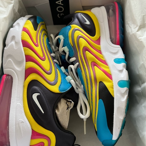 Air Max 270 React ❌SOLD❌ - Picture 1 of 7